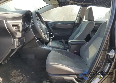 2016 Toyota Corolla L z USA, uszkodzony, nr VIN 5YFBURHE9GP428120